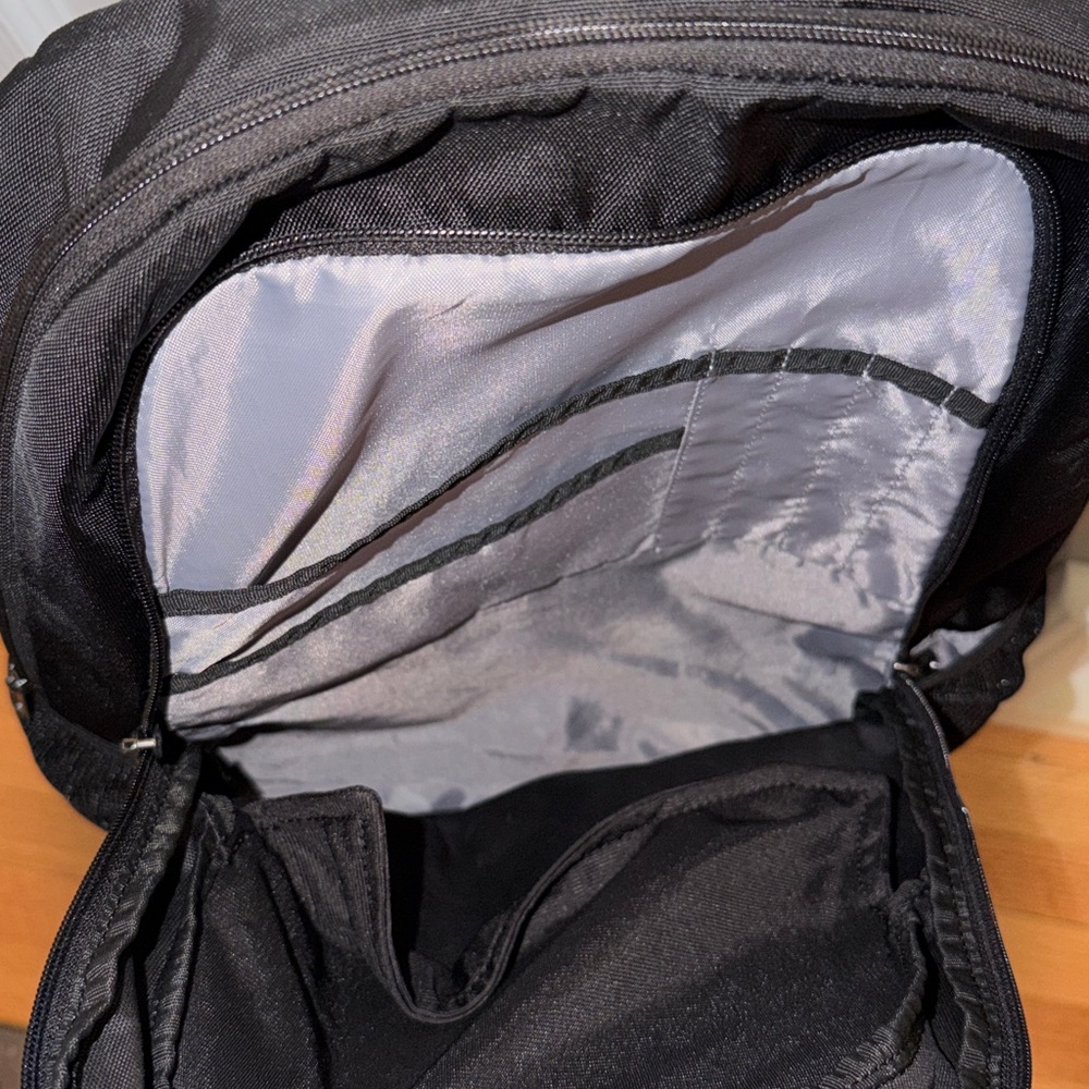 Under Armour Backpack - Picture 6 of 6